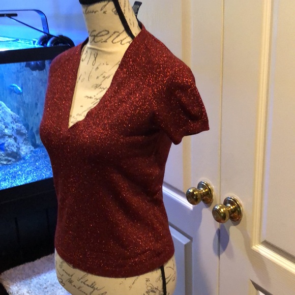 French connection size medium red short sleeved top - Picture 3 of 8